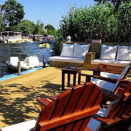 Piccolo (adults Only) Gæstehus