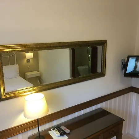 Piccolo (adults Only) بيت ضيافة آغفا