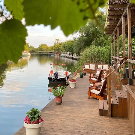 Piccolo (adults Only) بيت ضيافة آغفا